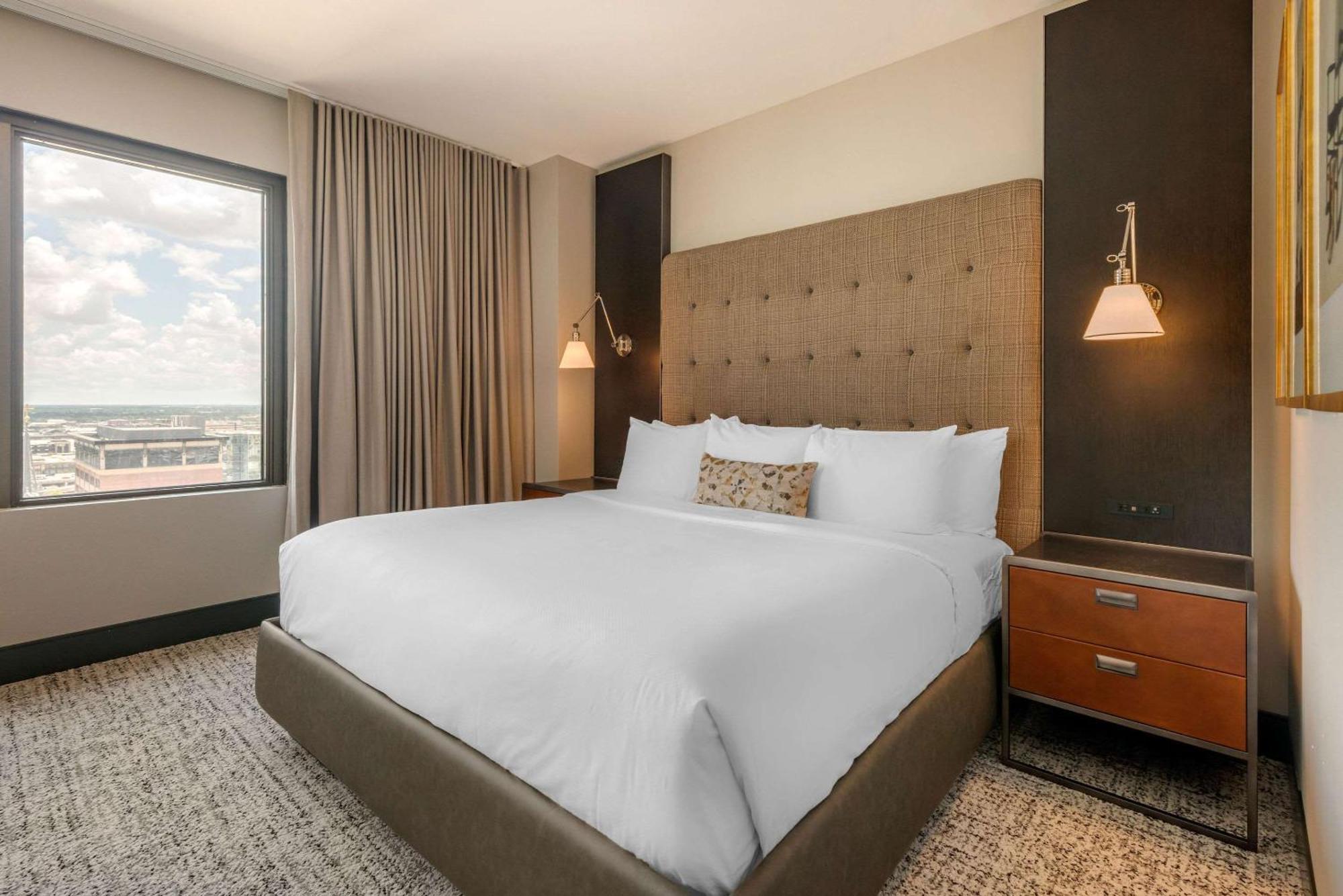 Cambria Hotel Houston Downtown Convention Center Eksteriør billede