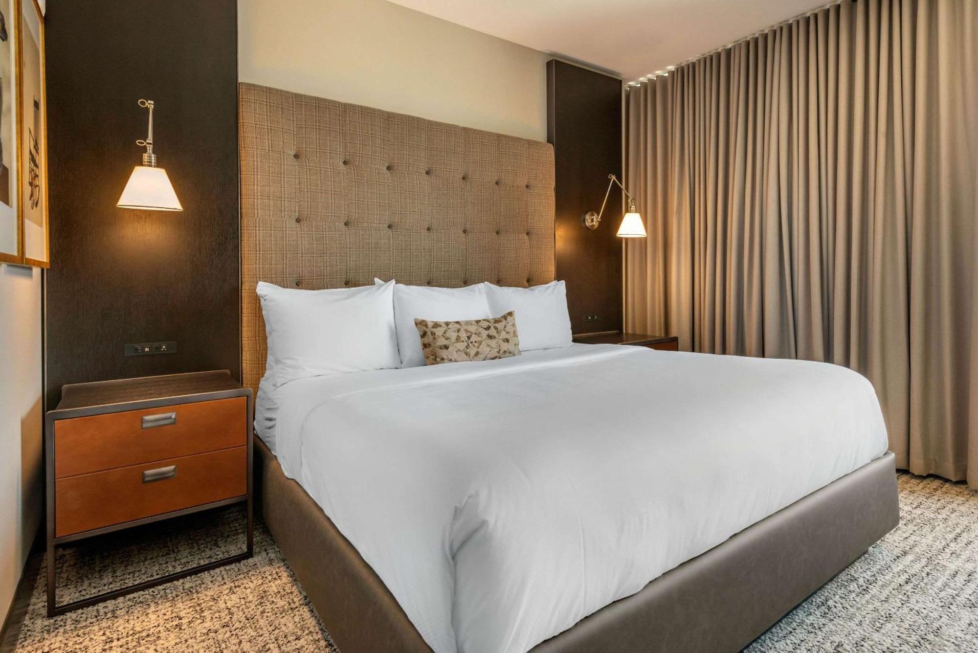 Cambria Hotel Houston Downtown Convention Center Eksteriør billede